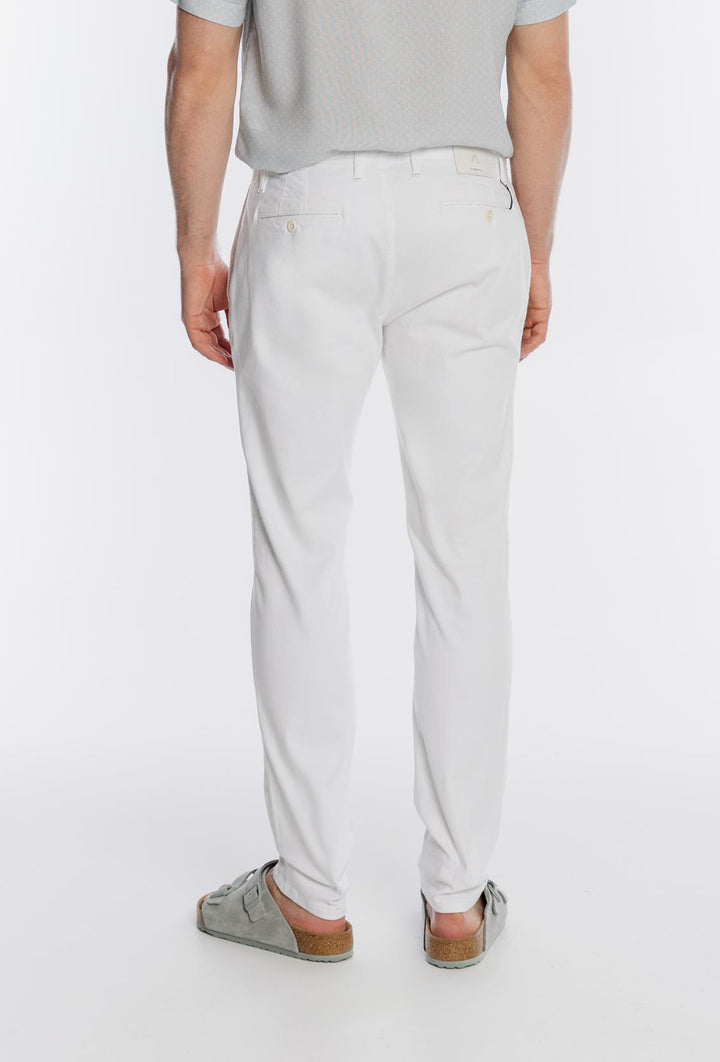 Śnieżnobiałe męskie spodnie chino Alberto o gładkim wykończeniu