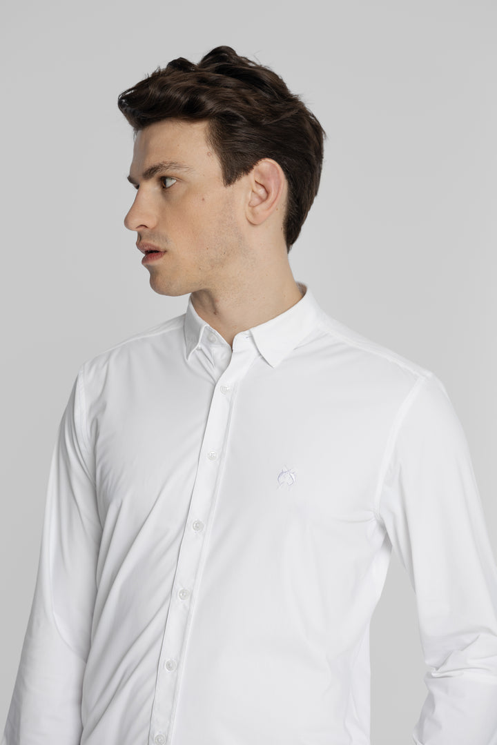 Modern Fit gładka biała koszula z haftem
