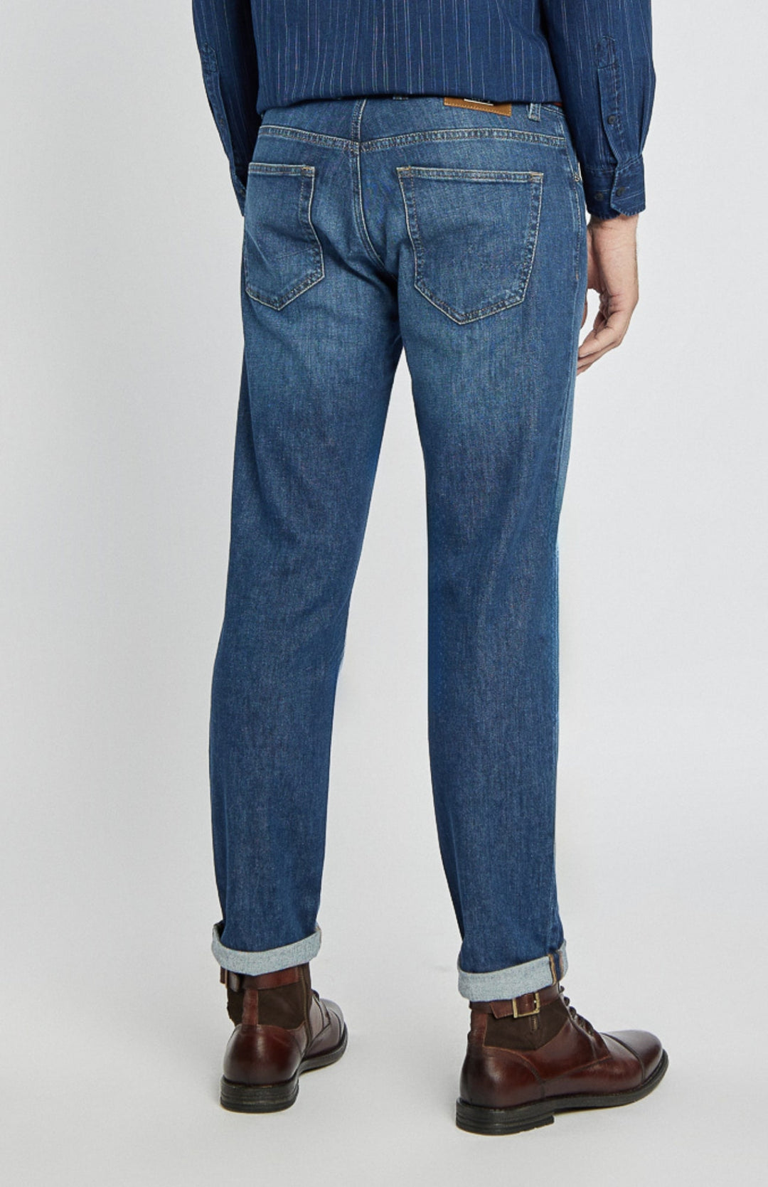 Męskie spodnie jeansowe granatowe o prostym kroju