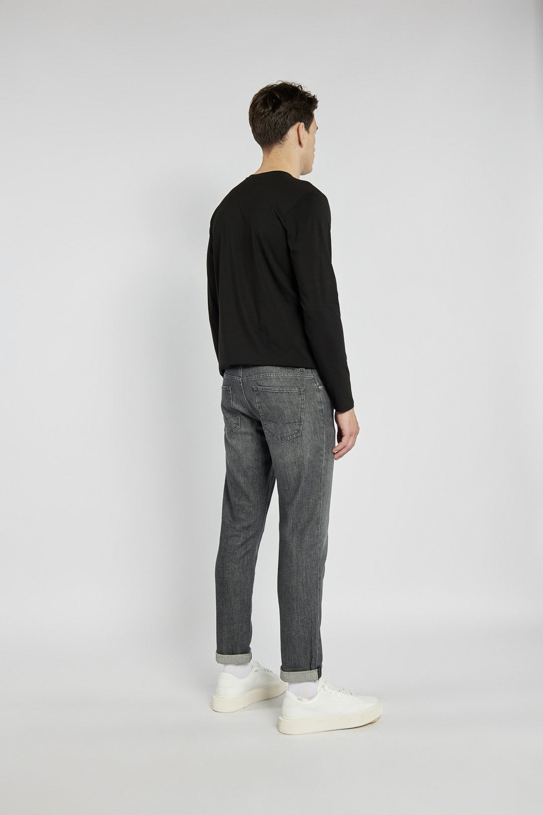 Męskie spodnie jeansowe szare o prostym kroju