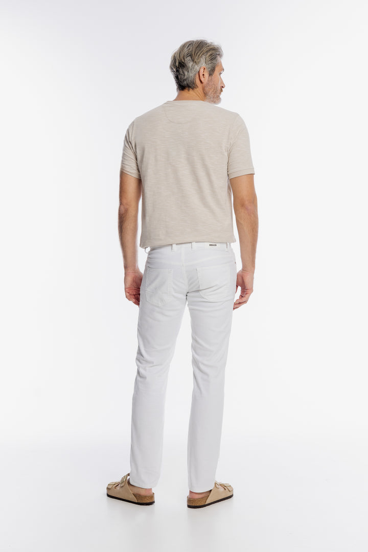 Eleganckie białe spodnie Alberto typu chino