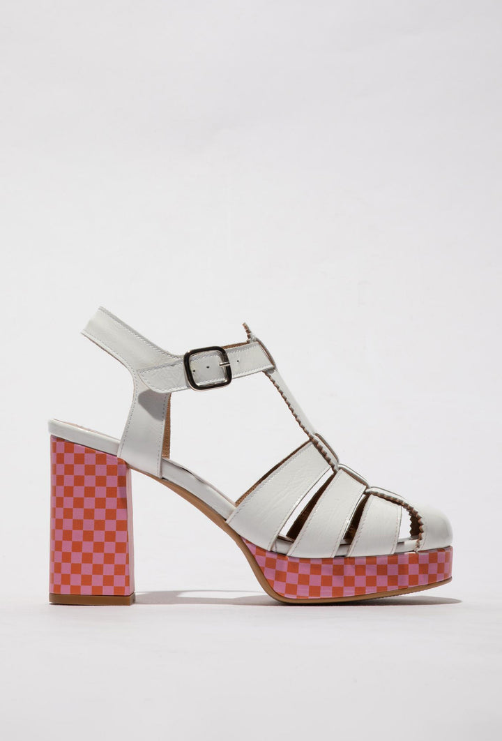 Białe sandały na kolorowym słupku FLY LONDON