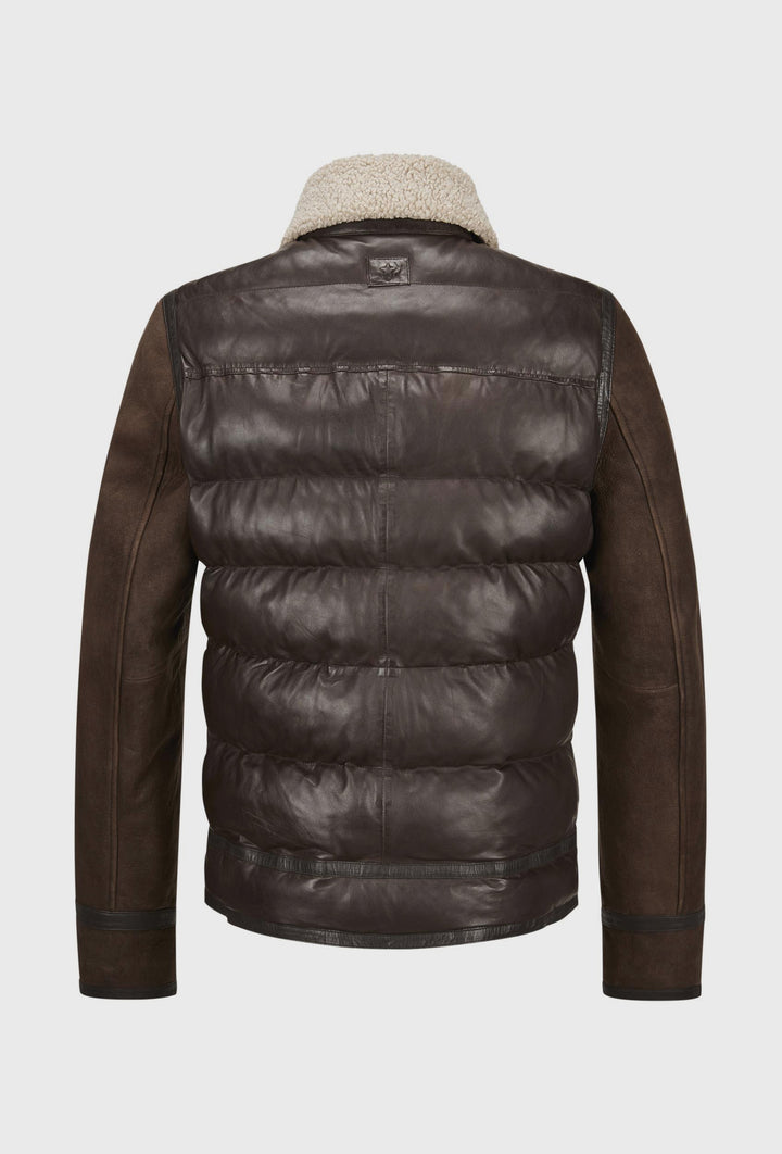 Brązowa skórzana kurtka pikowana z kołnierzem typu shearling